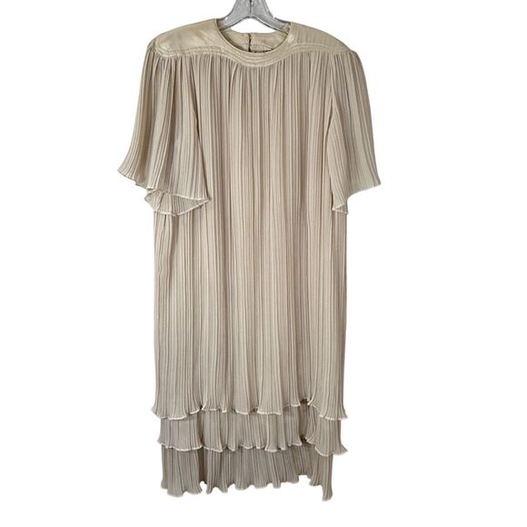 Vintage Cream Pleated Maxi Dress With Ruffled Sleeves & Button Closure Size M - Picture 1 of 10